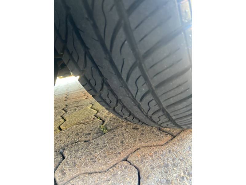 CHEVROLET - ONIX - 2019/2019 - Prata - R$ 48.900,00