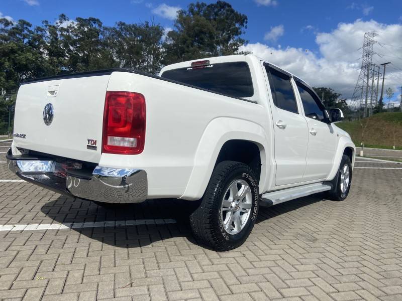 VOLKSWAGEN - AMAROK - 2013/2013 - Branca - R$ 82.900,00