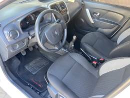 RENAULT - SANDERO - 2017/2018 - Branca - Sob Consulta