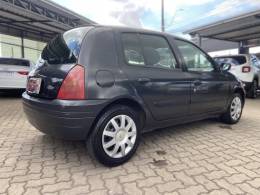 RENAULT - CLIO - 2003/2003 - Cinza - R$ 8.900,00
