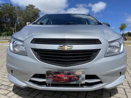 CHEVROLET - ONIX - 2017/2018 - Prata - R$ 46.650,00