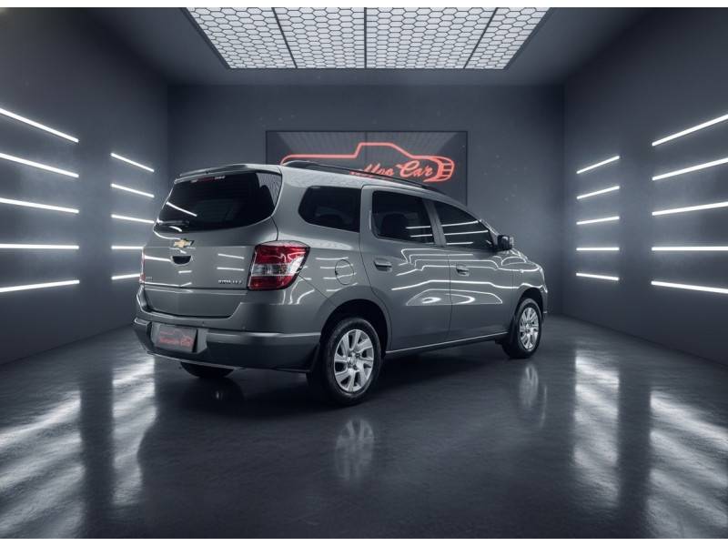 CHEVROLET - SPIN - 2013/2014 - Cinza - R$ 55.900,00