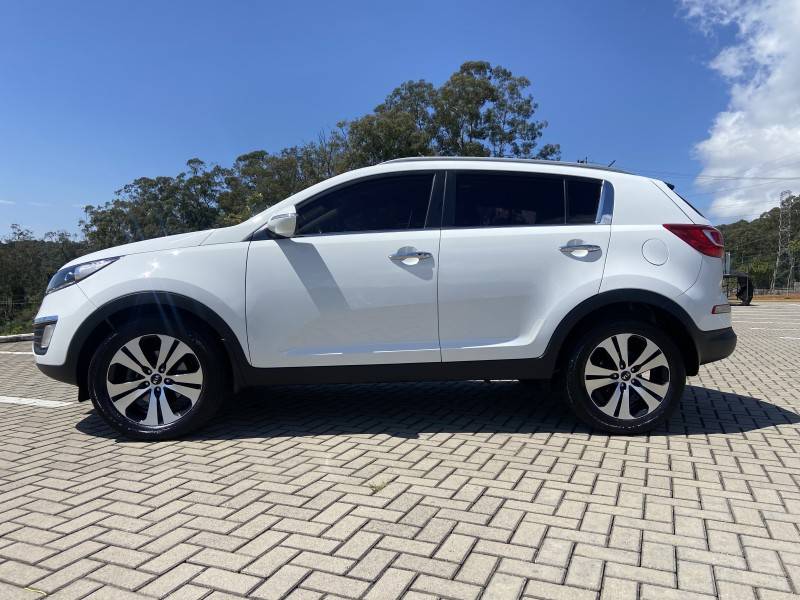 KIA MOTORS - SPORTAGE - 2013/2014 - Branca - R$ 73.900,00