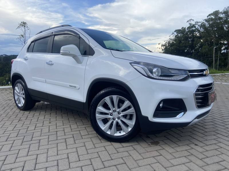 CHEVROLET - TRACKER - 2018/2018 - Branca - R$ 90.900,00