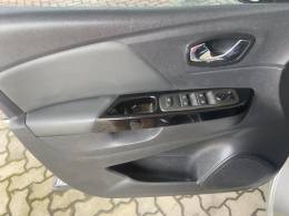 RENAULT - CAPTUR - 2019/2020 - Prata - R$ 81.900,00
