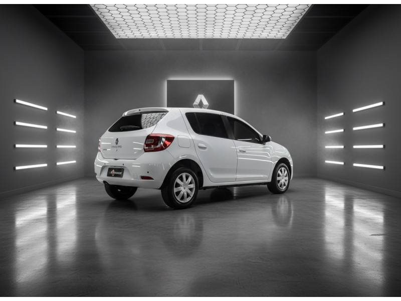 RENAULT - SANDERO - 2017/2018 - Branca - Sob Consulta