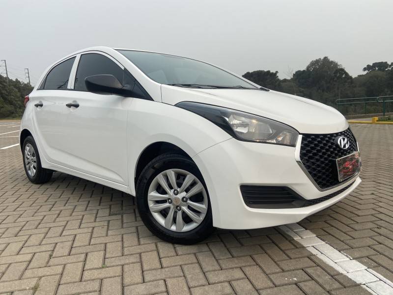 HYUNDAI - HB20 - 2018/2019 - Branca - R$ 53.900,00