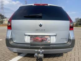 RENAULT - MÉGANE - 2008/2008 - Prata - R$ 26.900,00