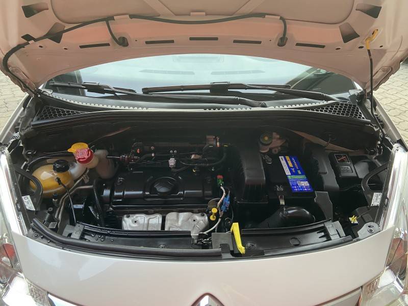 CITROËN - C3 - 2013/2014 - Branca - R$ 39.900,00