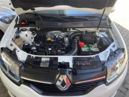 RENAULT - SANDERO - 2017/2018 - Branca - Sob Consulta