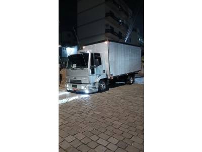 FORD - CARGO 815 - 2009/2009 - Prata - R$ 185.900,00