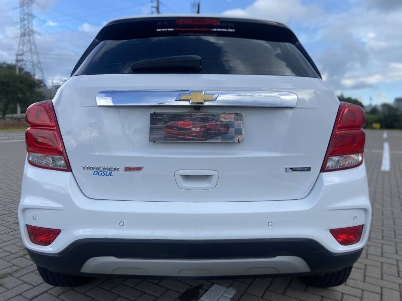 CHEVROLET - TRACKER - 2018/2018 - Branca - R$ 90.900,00