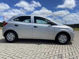 CHEVROLET - ONIX - 2017/2018 - Prata - R$ 46.900,00