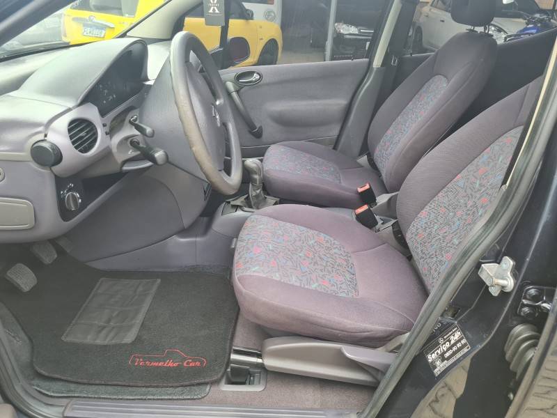 MERCEDES-BENZ - A 160 - 2004/2005 - Preta - R$ 15.900,00