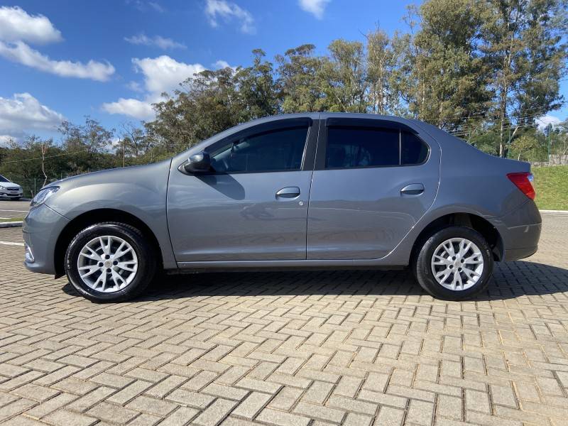 RENAULT - LOGAN - 2016/2017 - Cinza - R$ 46.900,00