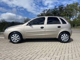 CHEVROLET - CORSA - 2011/2012 - Bege - R$ 26.900,00