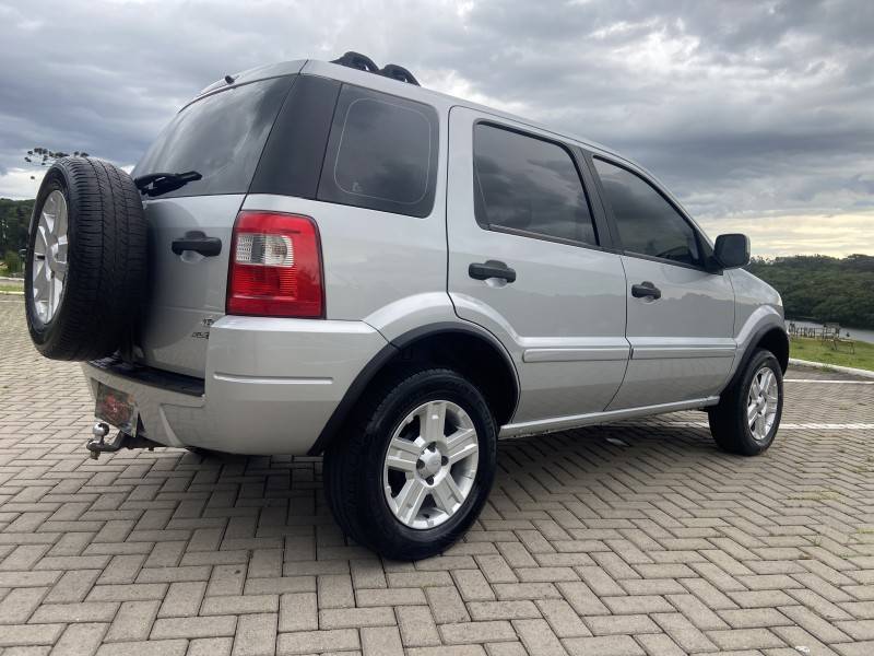 FORD - ECOSPORT - 2005/2006 - Prata - R$ 30.900,00