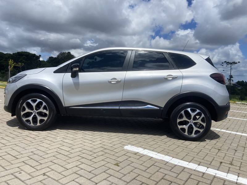 RENAULT - CAPTUR - 2019/2020 - Prata - R$ 81.900,00