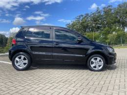 VOLKSWAGEN - FOX - 2016/2016 - Preta - R$ 46.900,00