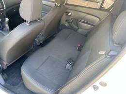 RENAULT - SANDERO - 2017/2018 - Branca - Sob Consulta