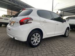PEUGEOT - 208 - 2017/2018 - Branca - R$ 43.900,00