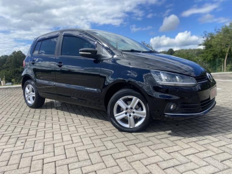 VOLKSWAGEN - FOX - 2016/2016 - Preta - R$ 46.900,00