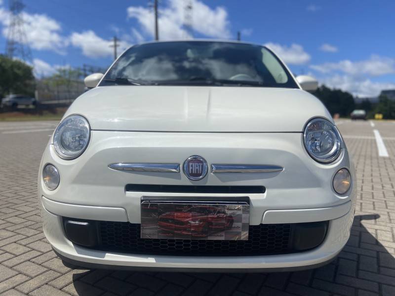 FIAT - 500 - 2011/2012 - Branca - R$ 43.900,00