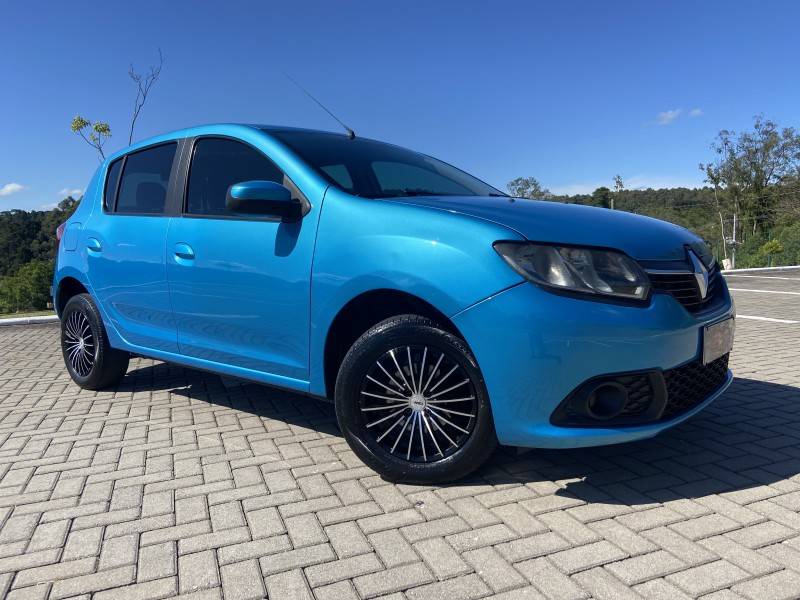 RENAULT - SANDERO - 2014/2015 - Azul - R$ 37.900,00