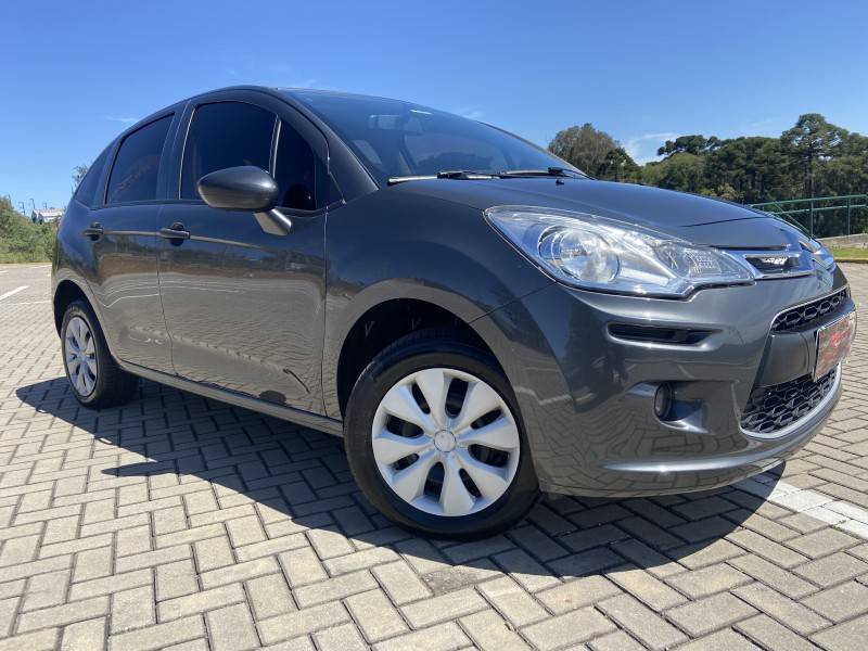 CITROËN - C3 - 2016/2017 - Cinza - R$ 41.900,00