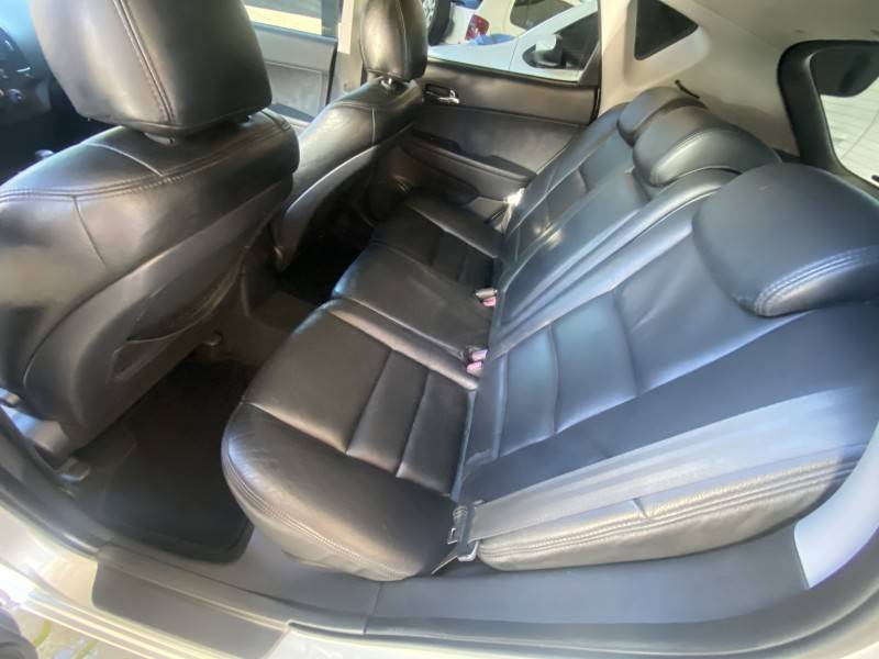 HYUNDAI - I30 - 2009/2010 - Prata - R$ 42.900,00