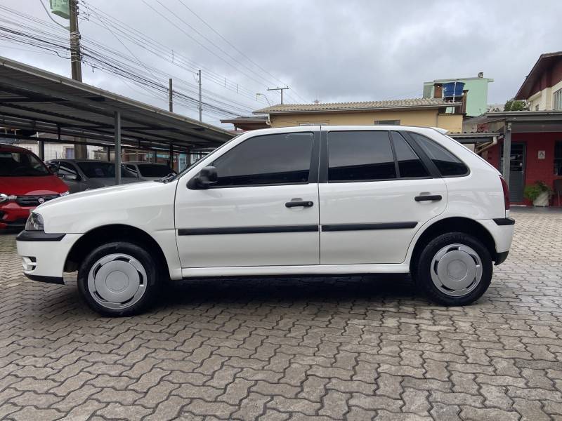VOLKSWAGEN - GOL - 2003/2003 - Branca - R$ 14.900,00