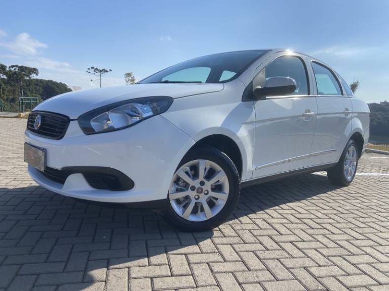 FIAT - SIENA - 2019/2020 - Branca - R$ 51.900,00