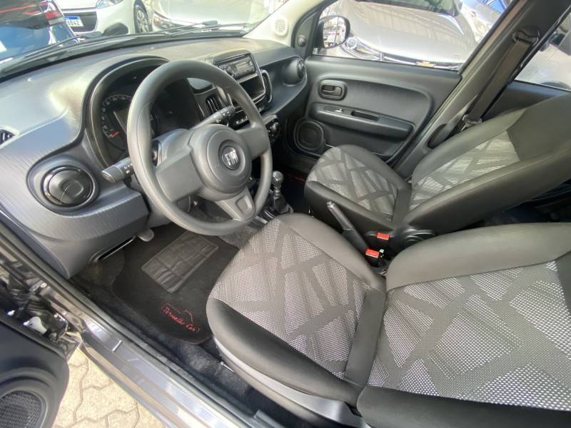 FIAT - MOBI - 2022/2023 - Cinza - R$ 49.900,00