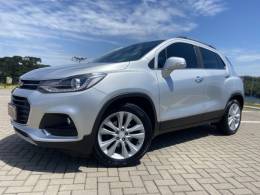 CHEVROLET - TRACKER - 2017/2018 - Prata - R$ 86.900,00
