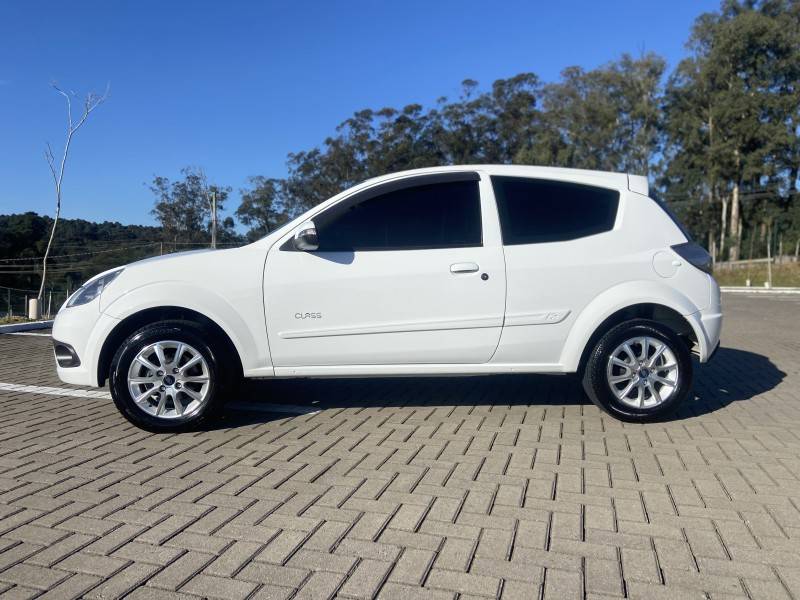 FORD - KA - 2012/2013 - Branca - R$ 30.900,00