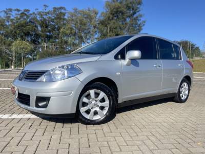 NISSAN - TIIDA - 2008/2008 - Prata - R$ 39.900,00