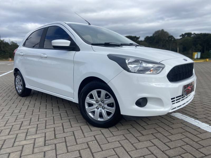 FORD - KA - 2017/2018 - Branca - R$ 44.900,00