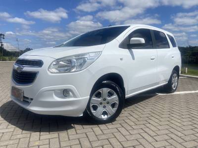 CHEVROLET - SPIN - 2013/2014 - Branca - R$ 42.900,00