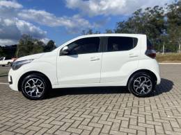 FIAT - MOBI - 2016/2017 - Branca - R$ 39.900,00