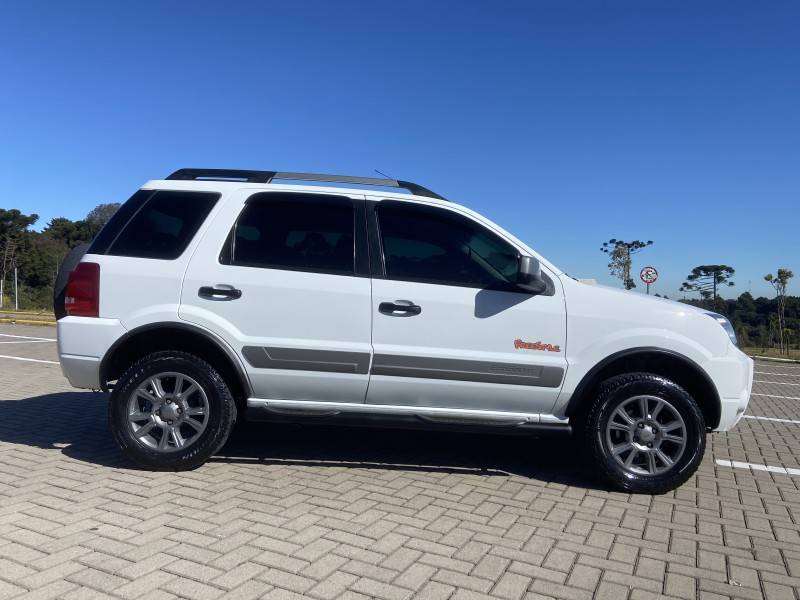 FORD - ECOSPORT - 2010/2011 - Branca - R$ 43.900,00
