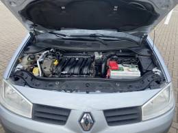 RENAULT - MÉGANE - 2008/2008 - Prata - R$ 27.900,00