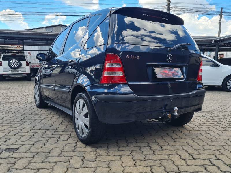 MERCEDES-BENZ - A 160 - 2004/2005 - Preta - R$ 15.900,00
