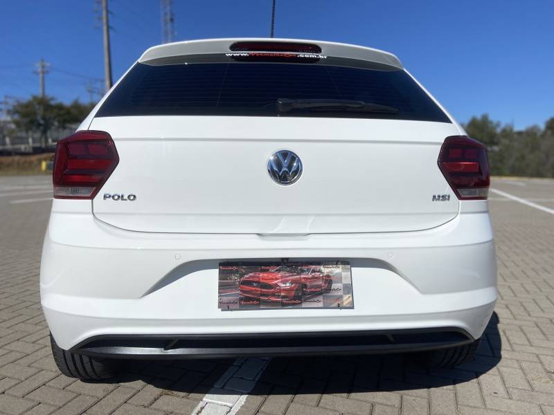 VOLKSWAGEN - POLO - 2018/2018 - Branca - R$ 59.900,00