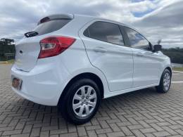 FORD - KA - 2017/2018 - Branca - R$ 44.900,00