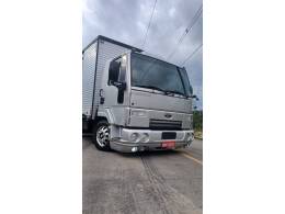 FORD - CARGO 815 - 2009/2009 - Prata - R$ 185.900,00