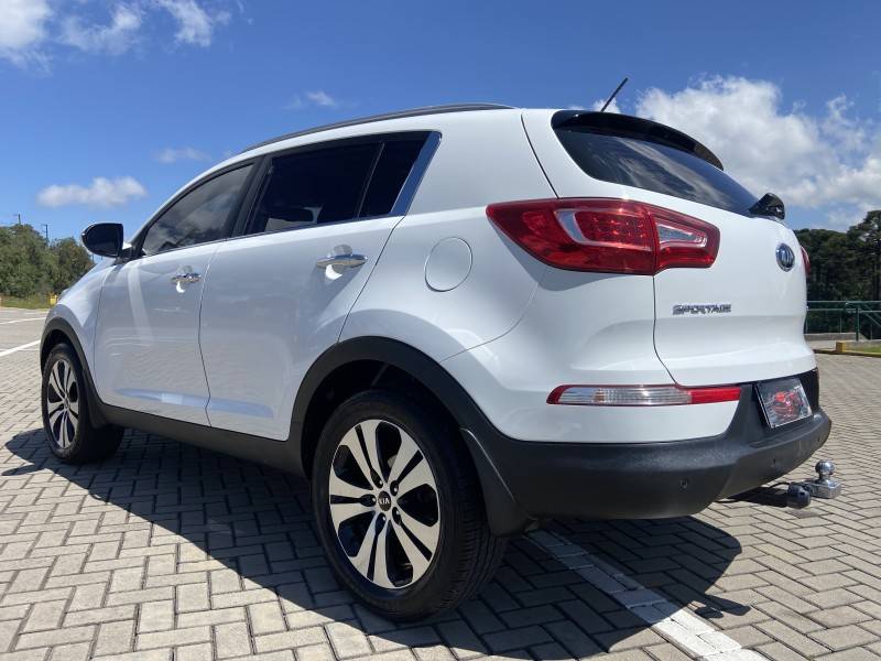 KIA MOTORS - SPORTAGE - 2013/2014 - Branca - R$ 75.900,00