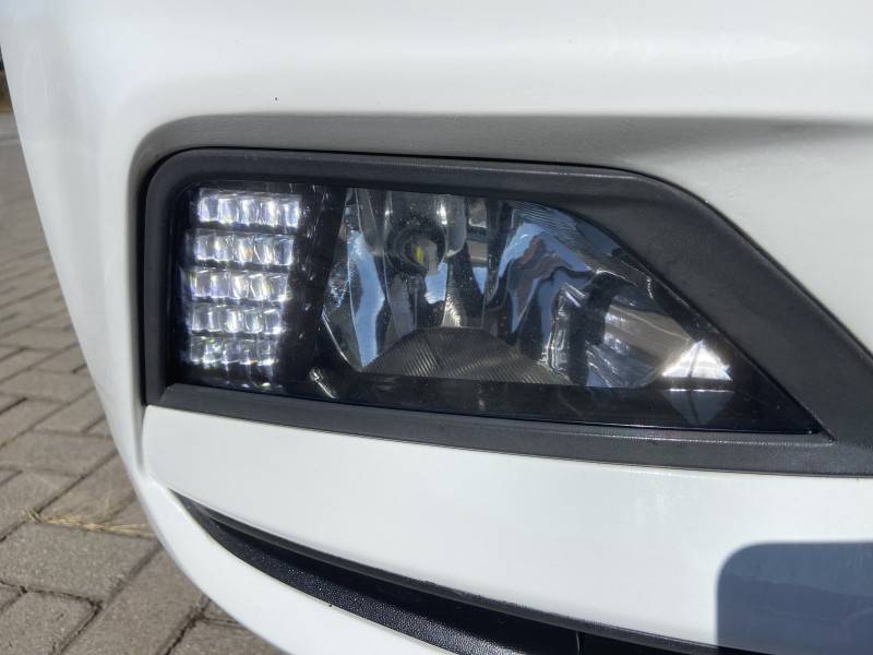 VOLKSWAGEN - POLO - 2018/2018 - Branca - R$ 65.900,00