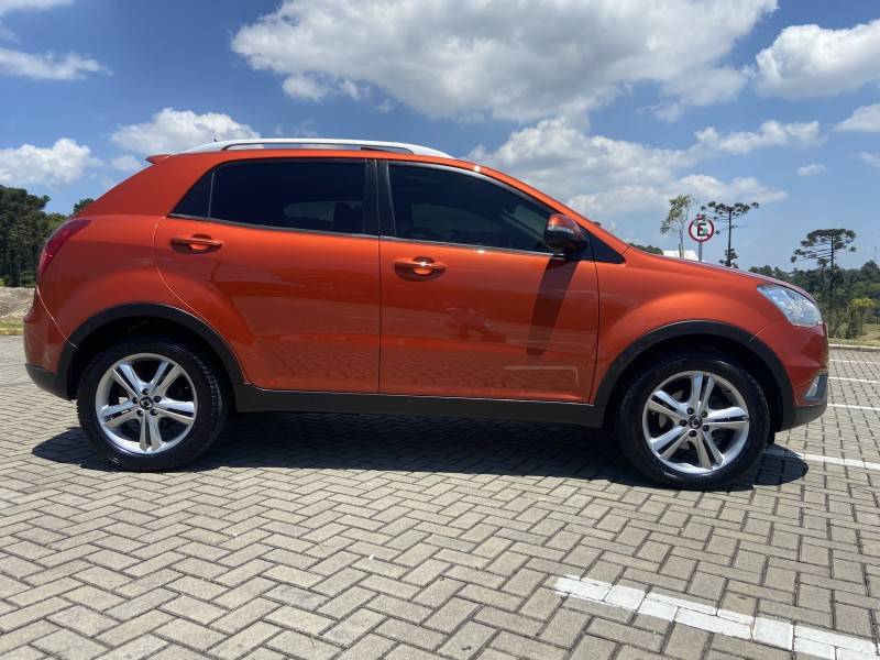 SSANGYONG - KORANDO - 2011/2012 - Laranja - R$ 45.900,00