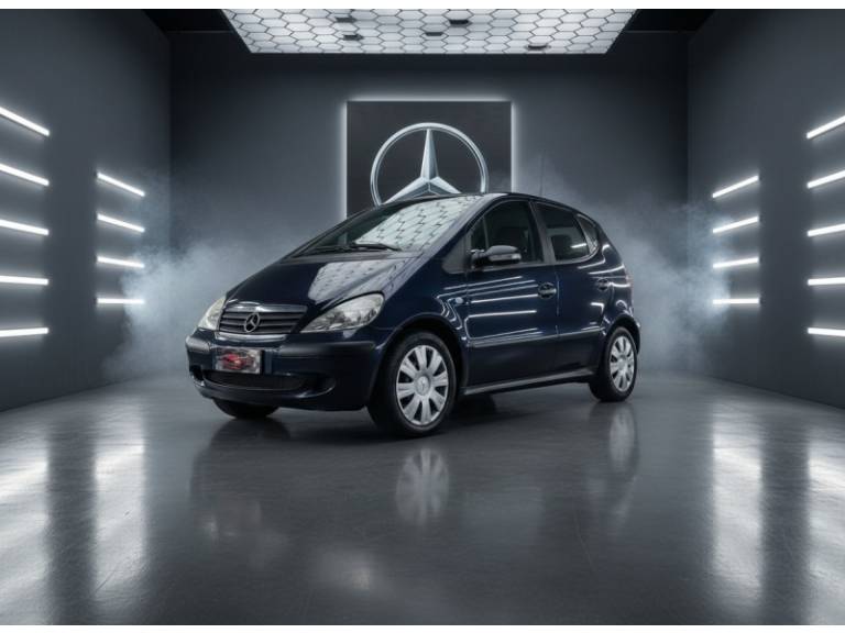 MERCEDES-BENZ - A 160 - 2004/2005 - Preta - R$ 15.900,00