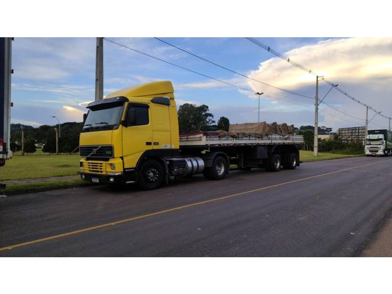 VOLVO - FH-12 - 2002/2002 - Amarela - R$ 149.900,00